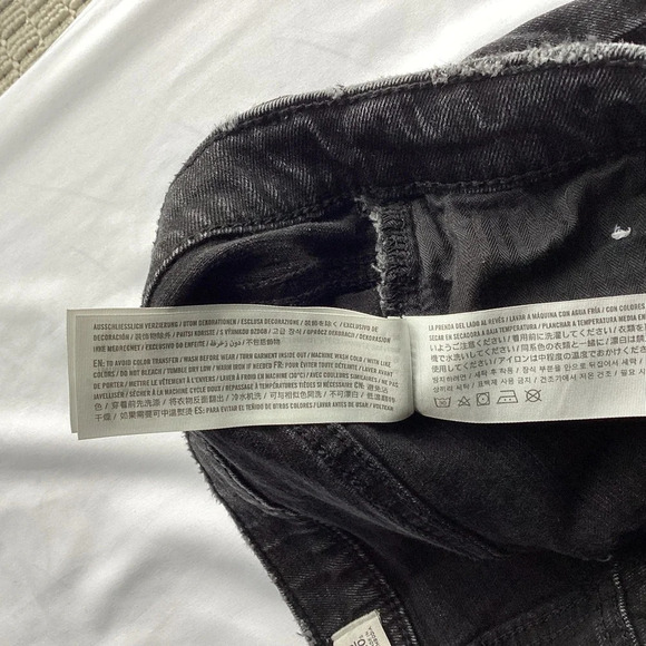 Abercrombie Women’s The Skinny High Rise Ripped Knee Jean in Black in 20S/35 - Picture 10 of 10